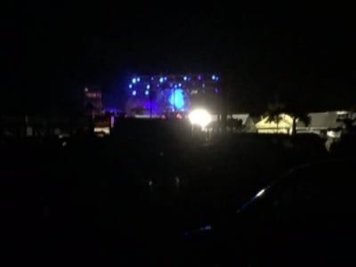 ステージ設置後（夜）